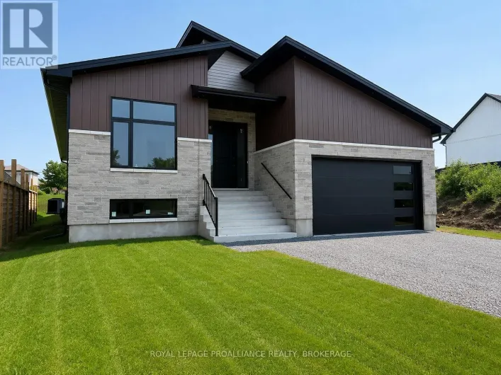 733 SQUIRREL HILL DRIVE, Kingston