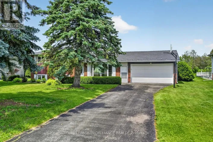 733 STEWART BOULEVARD, Brockville