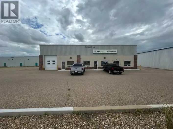 734 23 Street SW, Medicine Hat