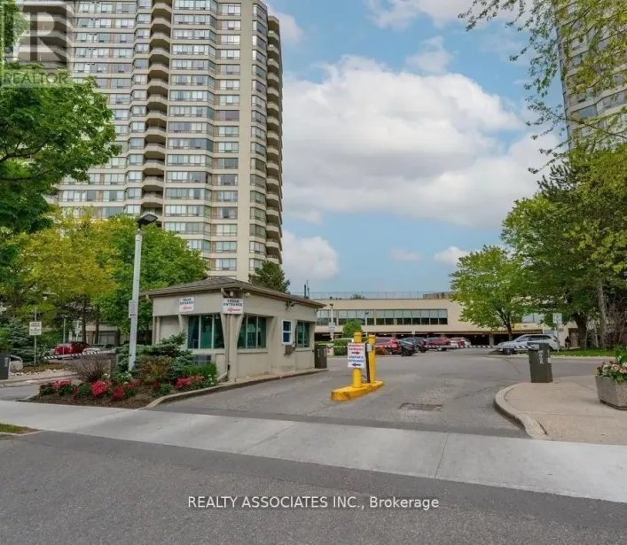 734 - 3 GREYSTONE WALK DRIVE, Toronto