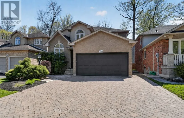 734 BRIGADOON DRIVE, Hamilton