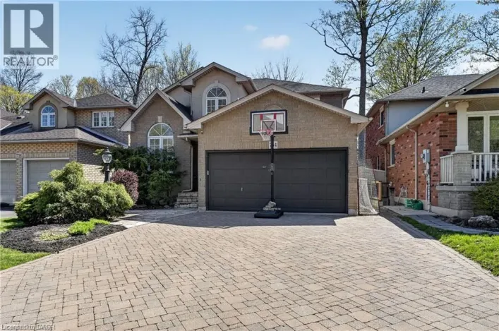 734 BRIGADOON Drive, Hamilton