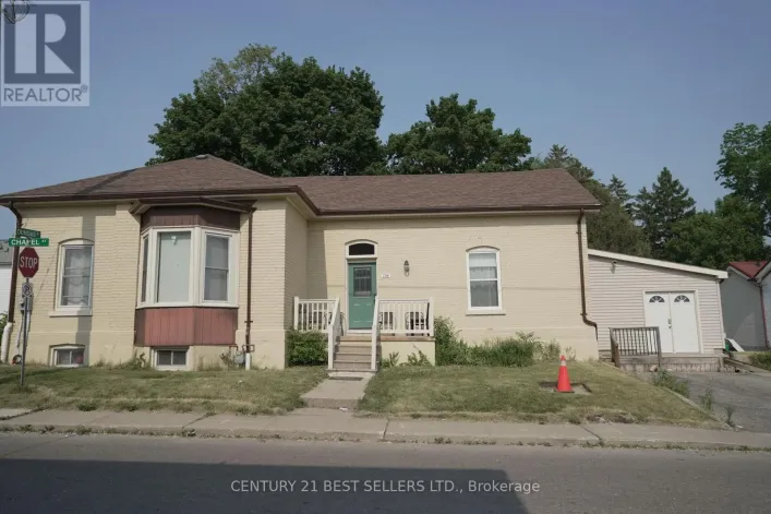 734 DUNDAS STREET, Woodstock