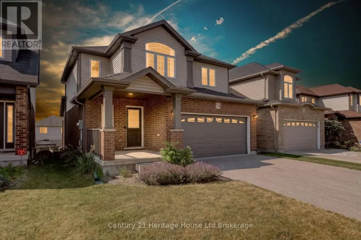 734 FRONTENAC CRESCENT, Woodstock