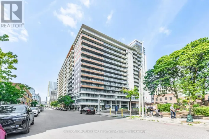 735 - 111 ELIZABETH STREET, Toronto