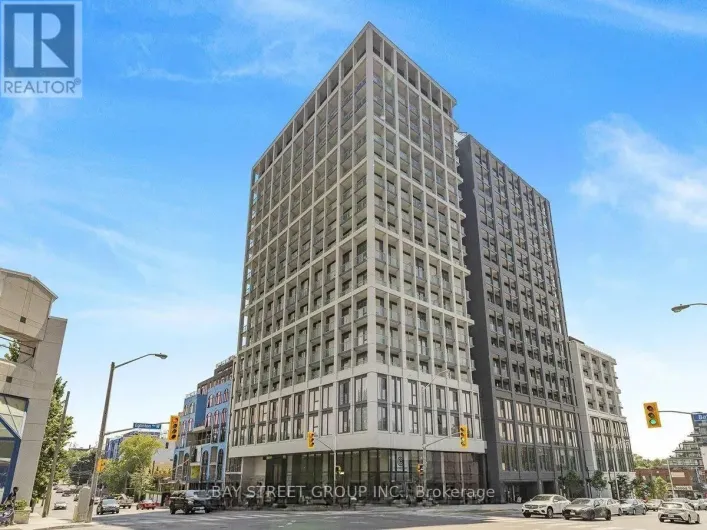 735 - 2020 BATHURST STREET, Toronto