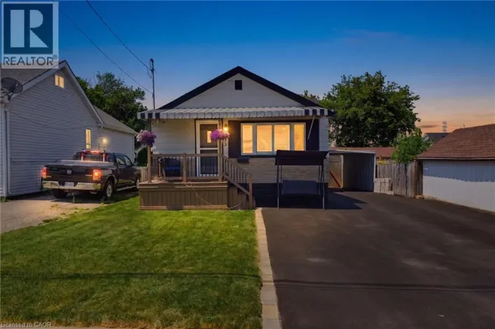 735 DUNN Avenue, Hamilton