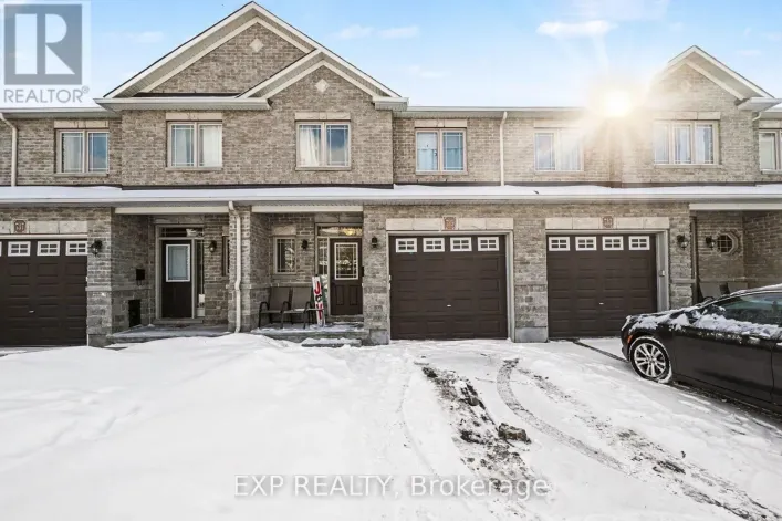 735 REGIMENT AVENUE, Ottawa