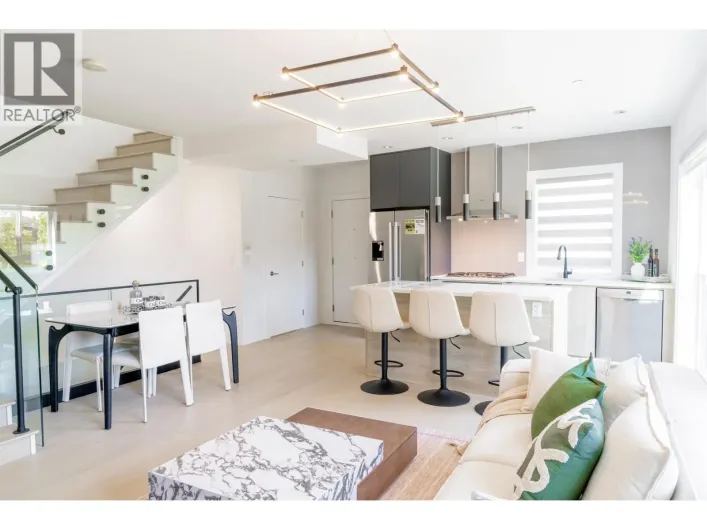 7359 OAK STREET, Vancouver