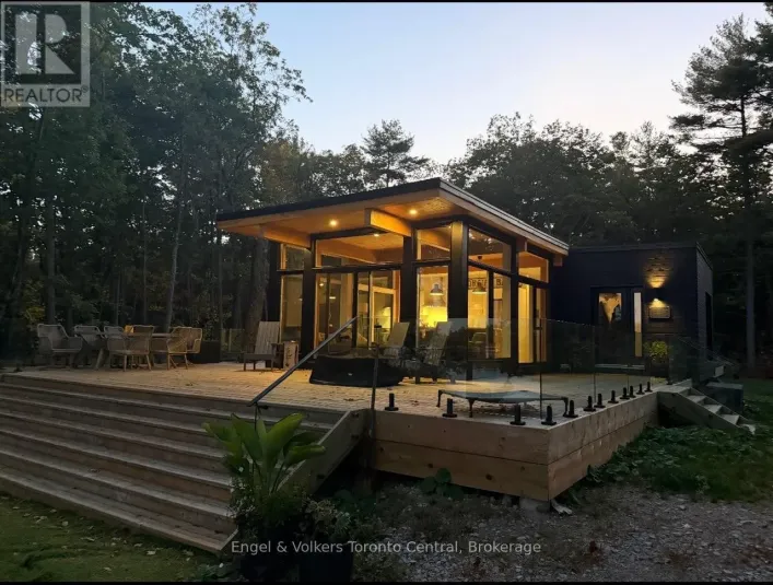 736 2190 ISLAND, Georgian Bay