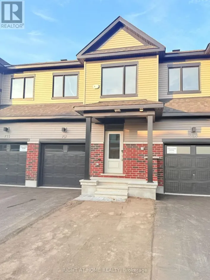 737 HAFLINGER ROW, Ottawa