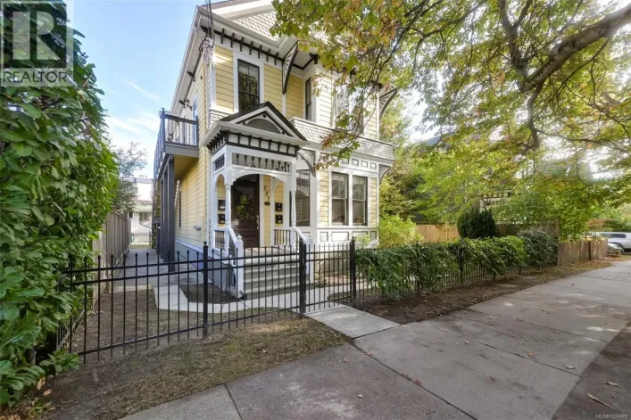 737 Vancouver St, Victoria