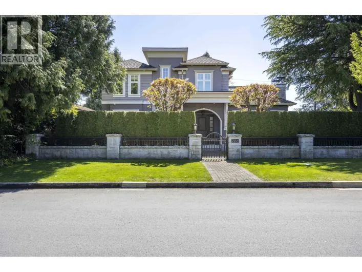738 W 54TH AVENUE, Vancouver