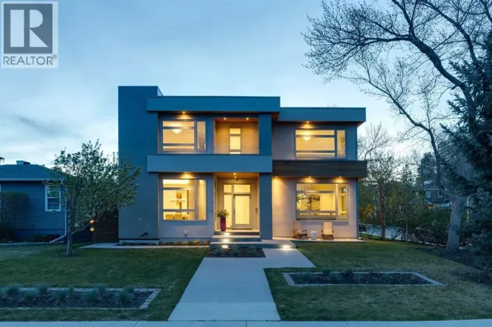 739 33A Street NW, Calgary