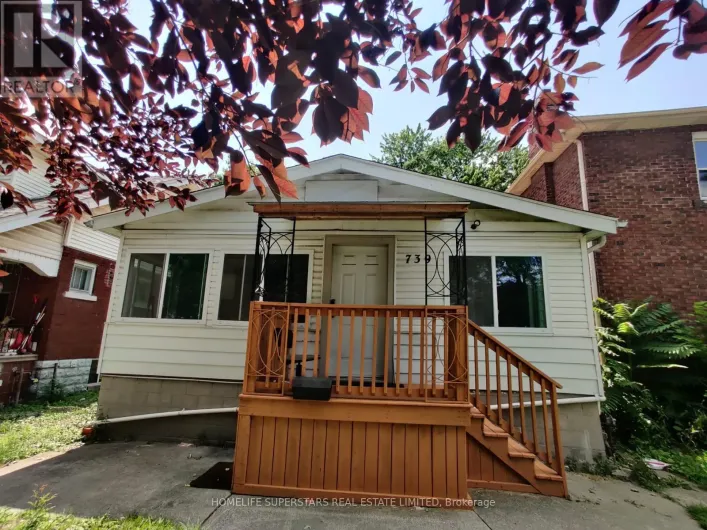 739 CAMPBELL AVENUE, Windsor