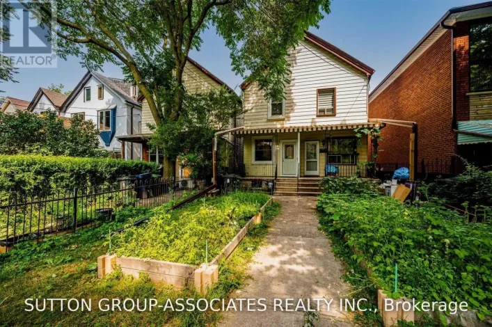 739 MANNING AVENUE, Toronto