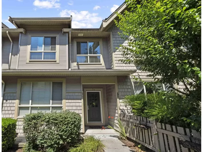 74 2738 158 STREET, Surrey