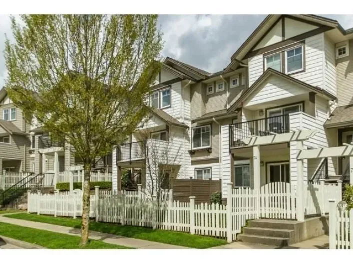 74 4401 BLAUSON BOULEVARD, Abbotsford