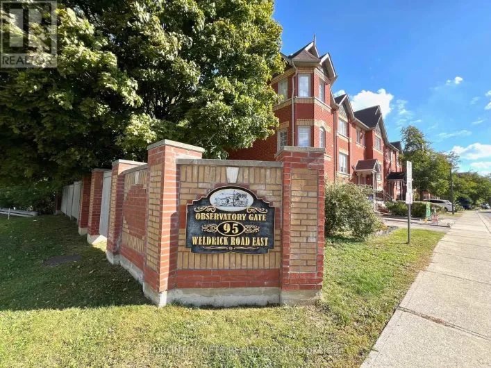 74 - 95 WELDRICK ROAD E, Richmond Hill