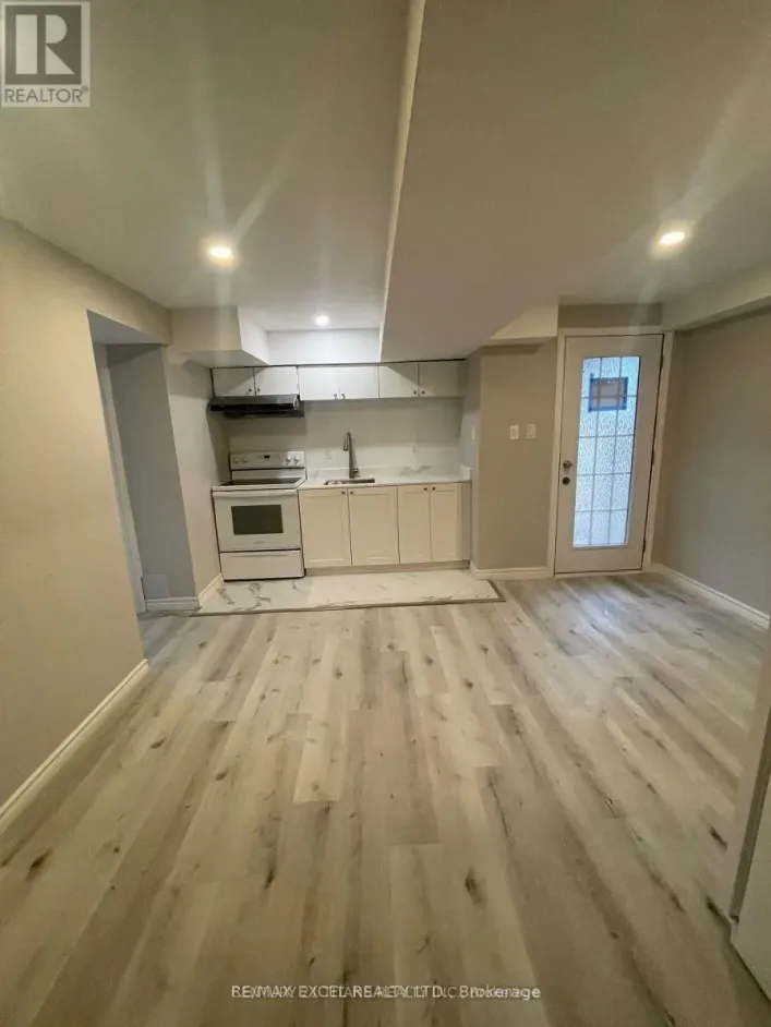 74 BALSDON HOLLOW W, East Gwillimbury