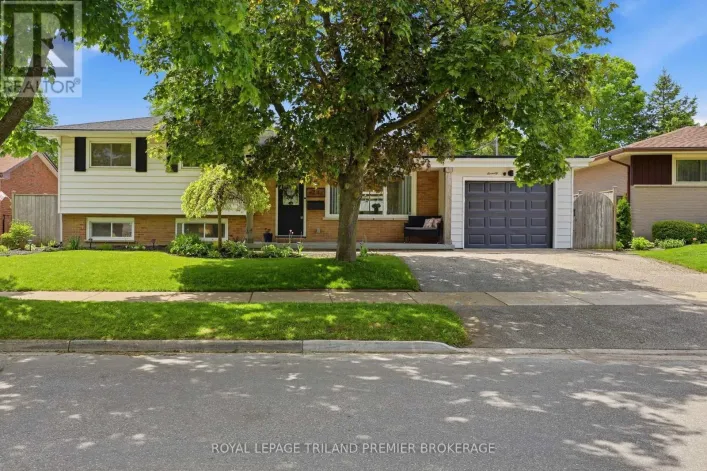 74 DEVERON CRESCENT, London South
