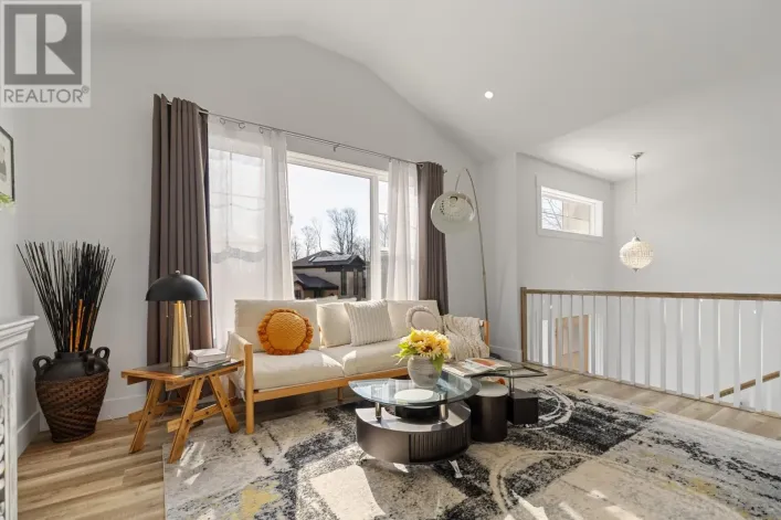 74 England Circle, West Royalty