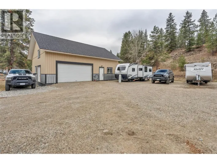 74 Fish Lake Road, Summerland