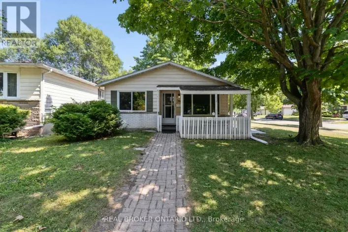 74 HELENE CRESCENT, Waterloo