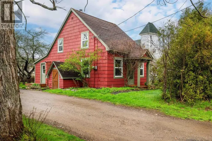 74 Highland Avenue, Wolfville