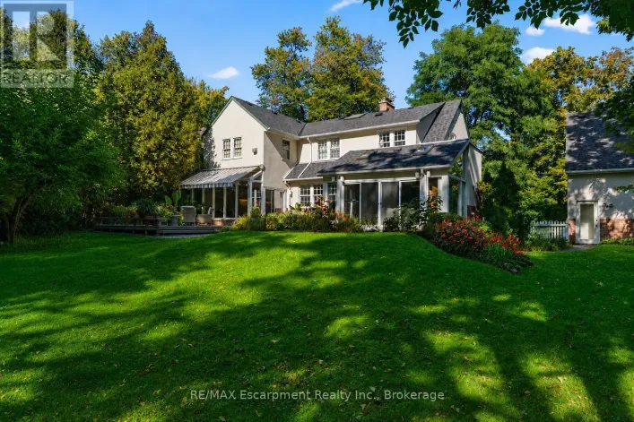 74 HOWARD AVENUE, Oakville