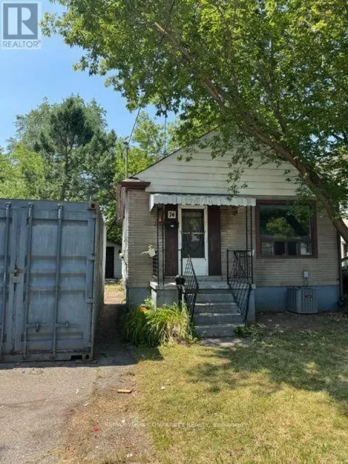 74 SIXTEENTH STREET, Toronto