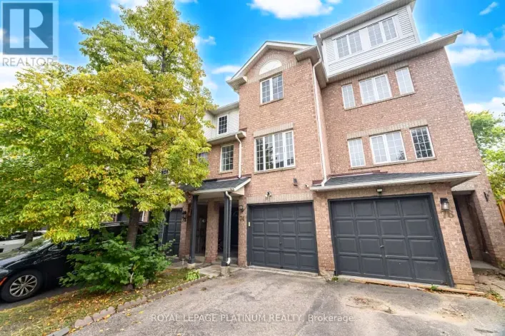 74 SPADINA ROAD, Brampton