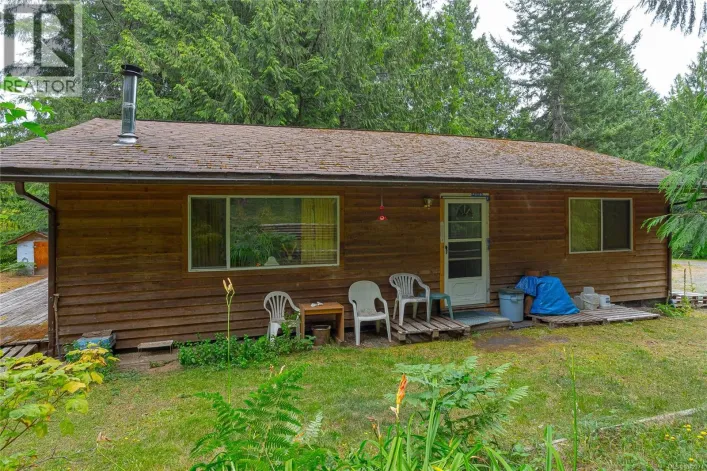 740 Spider Lake Rd, Qualicum Beach