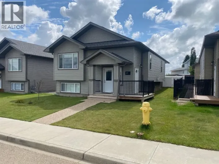 7401 44 Avenue, Camrose
