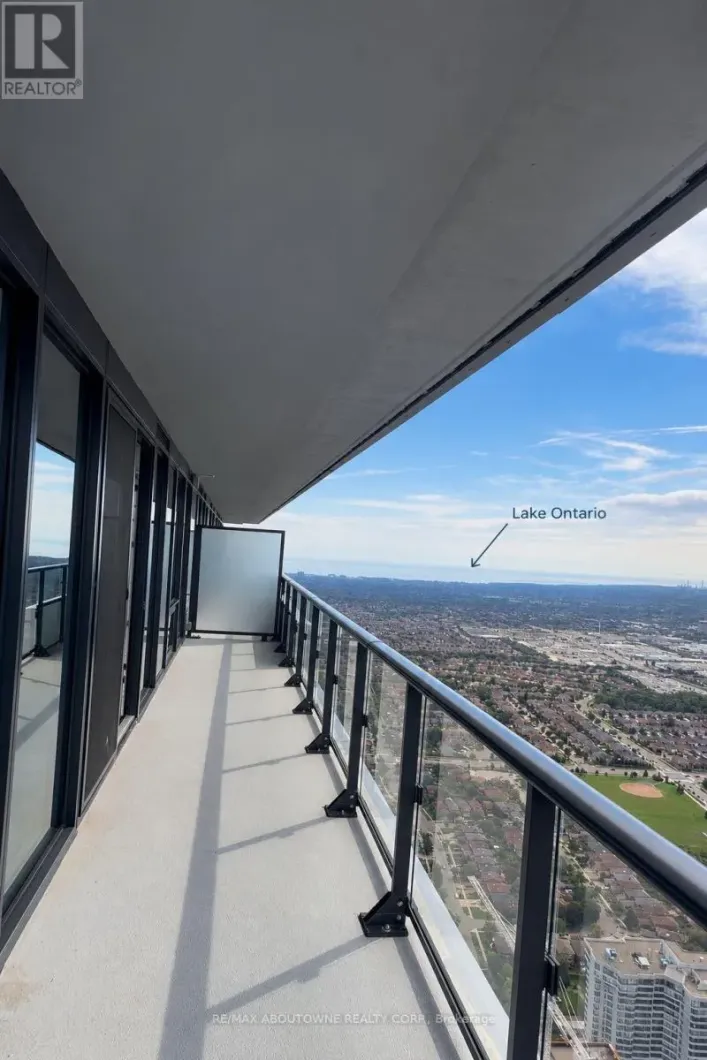 7402 - 448 BURNHAMTHORPE ROAD W, Mississauga