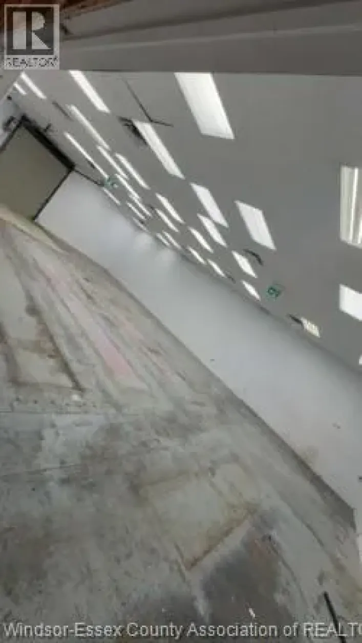 7405 TECUMSEH ROAD East Unit# 300, Windsor