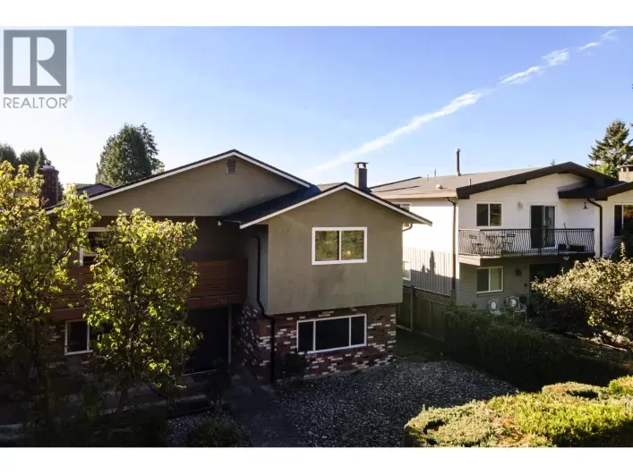 House for sale: 741 E 18TH STREET, North Vancouver