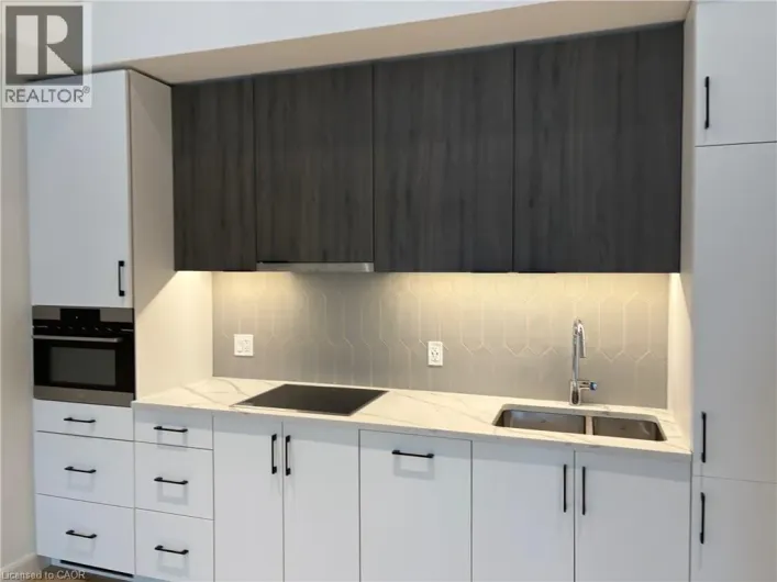 741 KING Street W Unit# 207, Kitchener
