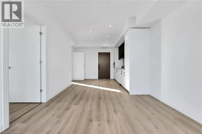 741 KING Street W Unit# 501, Kitchener