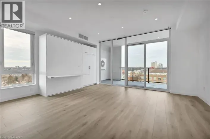 741 KING Street W Unit# 813, Kitchener