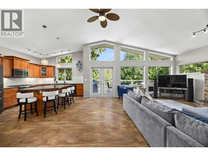 7410 Dixon Dam Road, Vernon