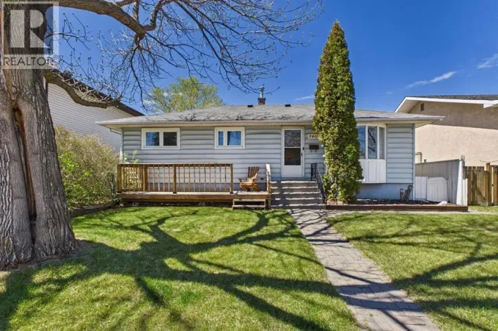 7411 21  SE, Calgary