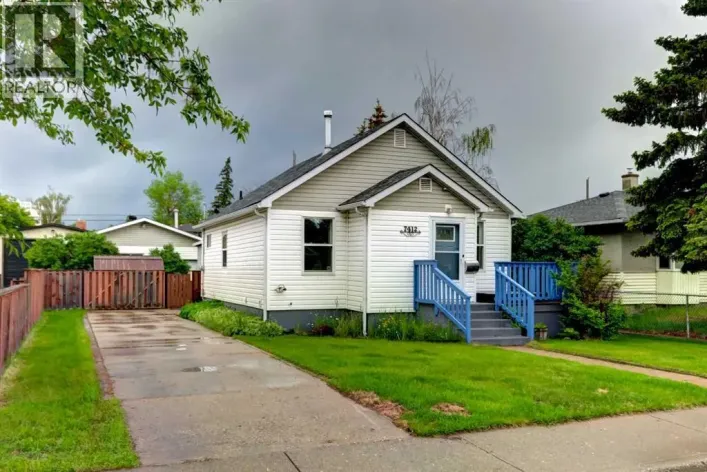 7412 22 Street SE, Calgary