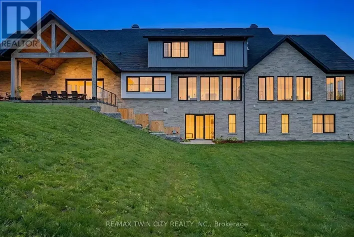 742 COUNTRY SQUIRE ROAD, Waterloo