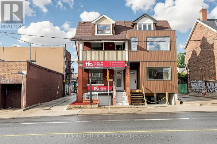 742 DUFFERIN STREET, Toronto