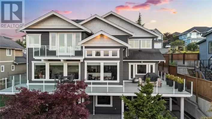 742 Nelson Rd, Campbell River