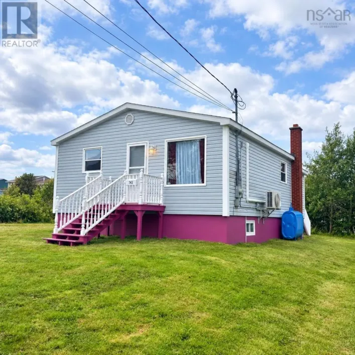 743 Maple Street, New Waterford