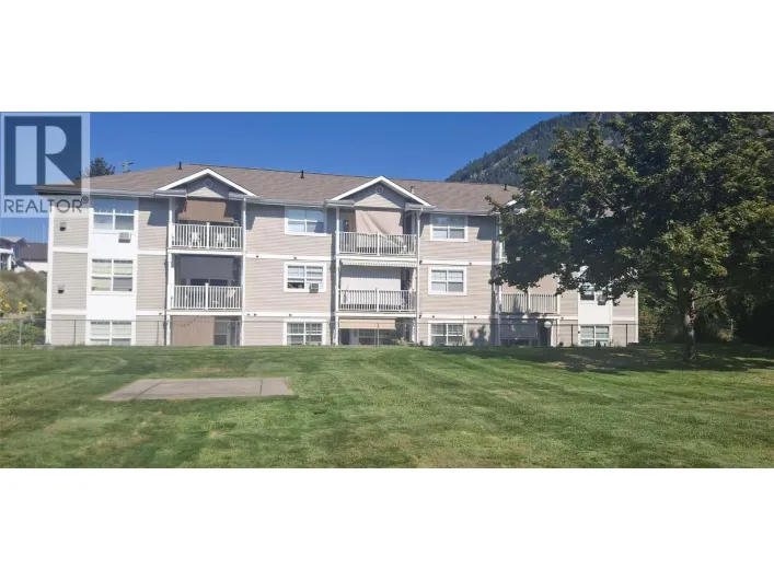 743 Okanagan Avenue Unit# 301, Chase