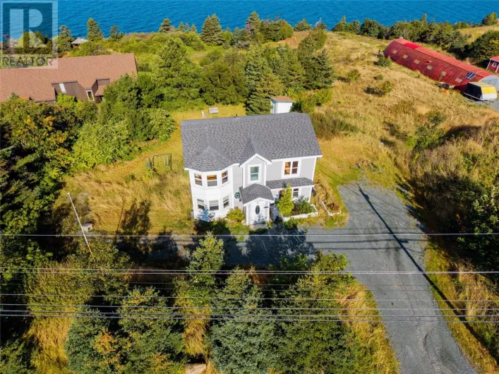 743 St Thomas Line, Paradise
