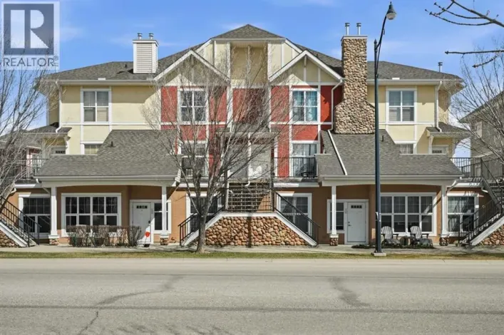 744 73 Street SW, Calgary